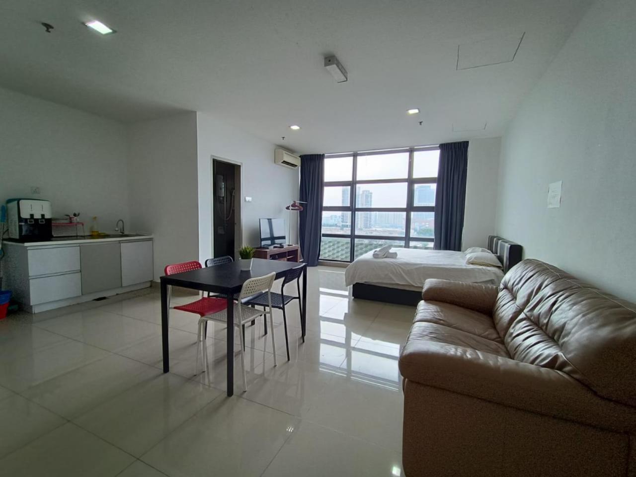 Appartamento Pj5 Soho By Wsy Petaling Jaya Esterno foto