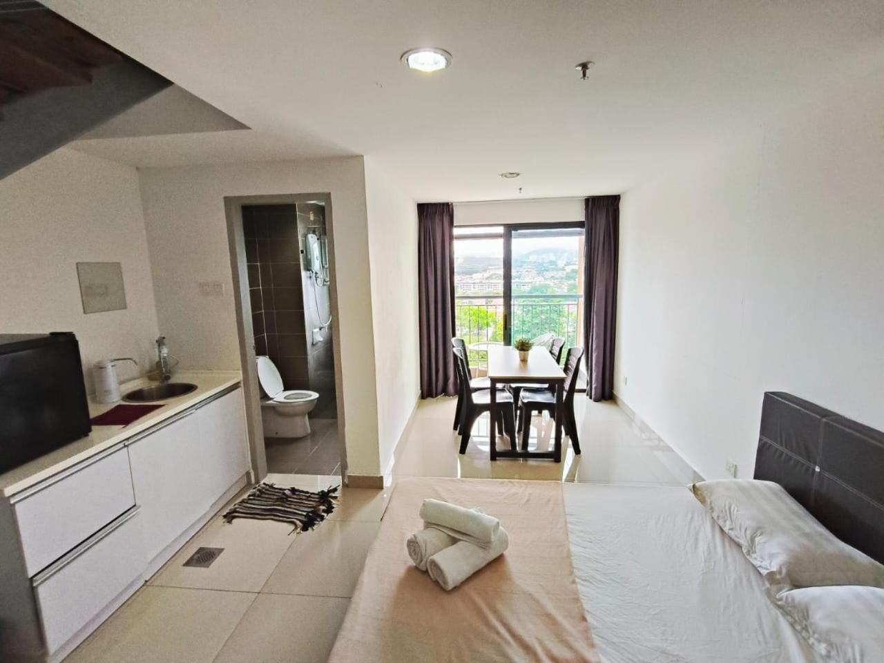 Appartamento Pj5 Soho By Wsy Petaling Jaya Esterno foto