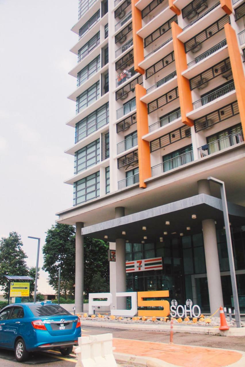 Appartamento Pj5 Soho By Wsy Petaling Jaya Esterno foto