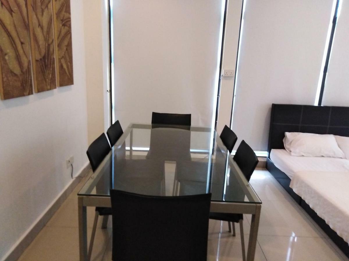 Appartamento Pj5 Soho By Wsy Petaling Jaya Esterno foto