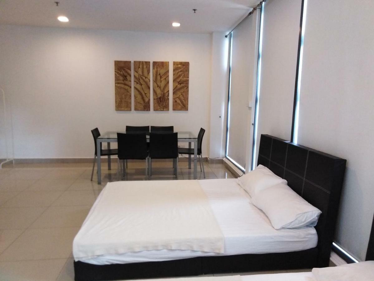 Appartamento Pj5 Soho By Wsy Petaling Jaya Esterno foto